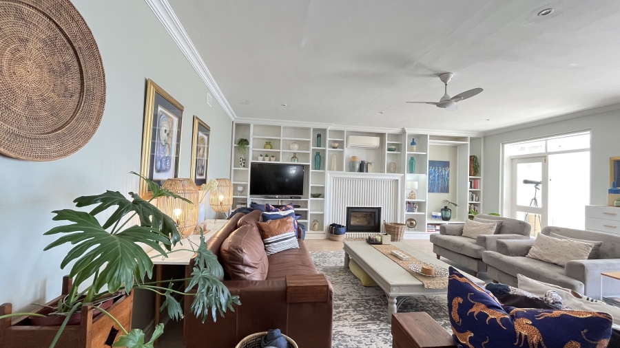 4 Bedroom Property for Sale in Simons Kloof Western Cape